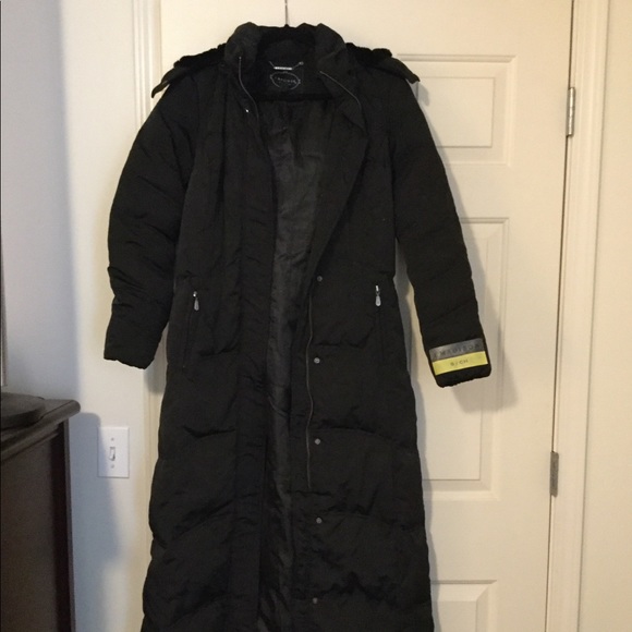 1 Madison Jackets & Blazers - 1 Madison Long Black Puffer Coat